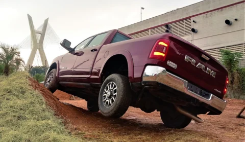 Pela primeira vez, Ram lidera buscas por carros novos no Brasil