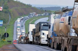 Preço médio do frete por km rodado cai em fevereiro aponta Edenred Repom