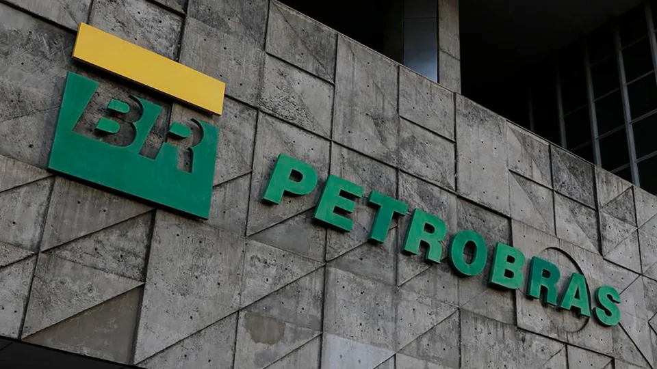 Preço do litro da gasolina cai 0,17% no fechamento do ano e etanol registra queda de 0,54% aponta Edenred Ticket Log 