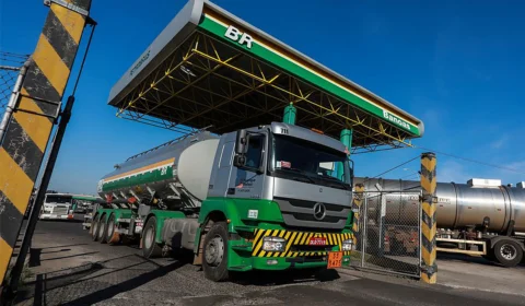 Preço da gasolina cai 0,17% e do etanol sobe 0,54% no início de março, aponta Edenred Ticket Log