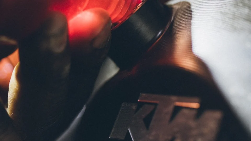 3 motivos que reduzem a vida útil do óleo de motos em comparação com o dos carros