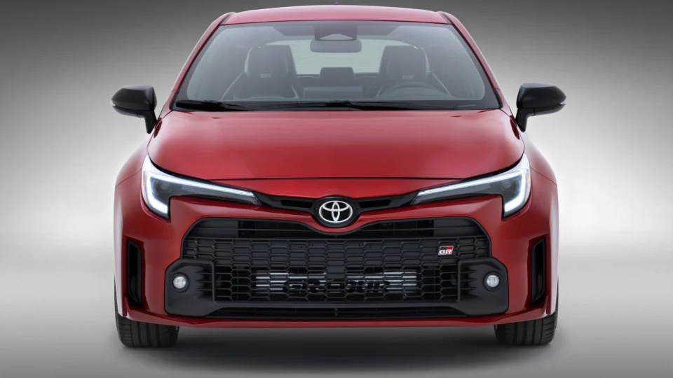 Últimas 30 unidades do GR Corolla Launch Edition chegam ao Brasil
