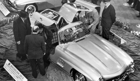 Mercedes-Benz 300 SL Coupé faz 70 anos