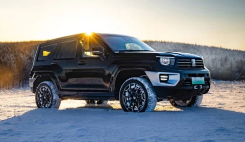 GWM lança TANK 700 Hi4-T na China