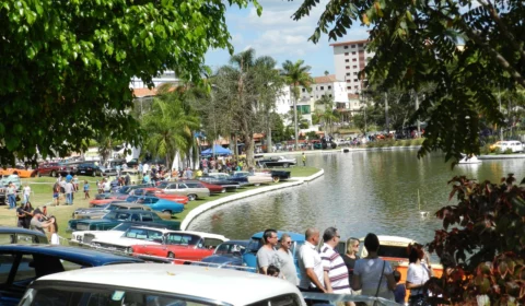 Evento de autos antigos, o maior do Brasil, em Águas de Lindóia, é gratuito e pretende reunir 500 mil visitantes