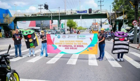 Detran-AM promove ação de conscientização durante o Carnaval na zona leste de Manaus
