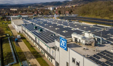 ZF inaugura primeira fábrica com emissão zero em Klášterec, na República Tcheca