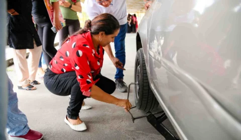 Detran-AM qualifica 42 mulheres no curso de mecânica básica