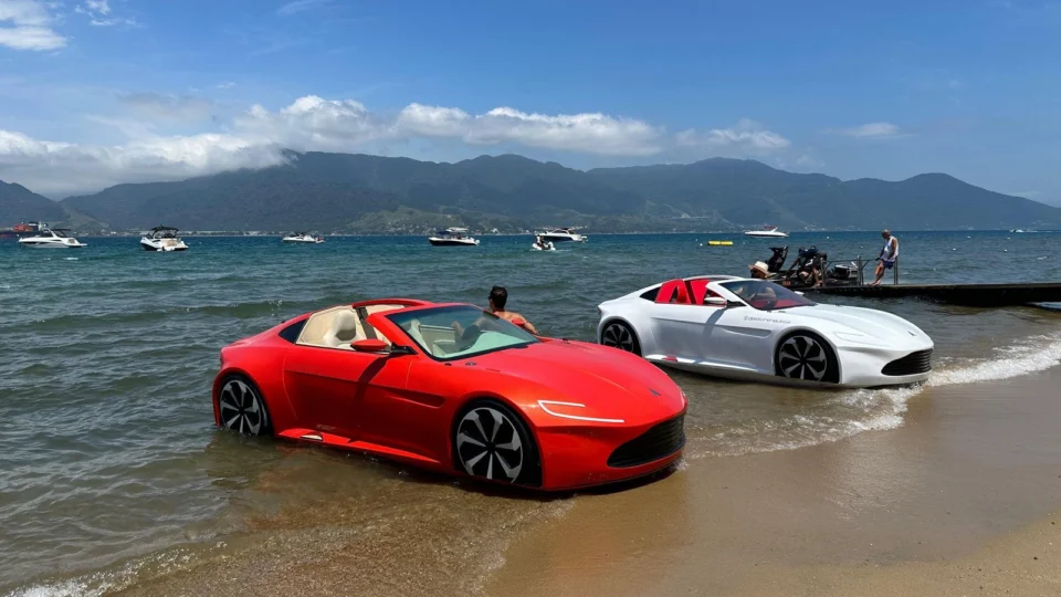 Carro ou lancha? Carro aquático vira febre no Brasil e está à venda online