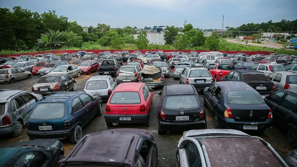 Visitação para primeiro leilão de sucatas de 2024 em Manaus começa nesta quinta-feira