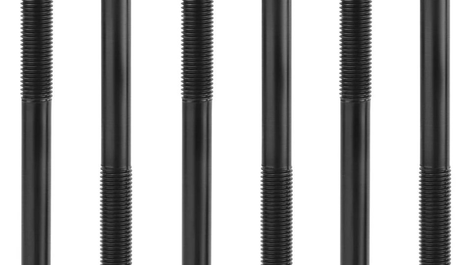 Entenda como parafusos de cabeçote plásticos e elásticos afetam a vedação do bloco do motor