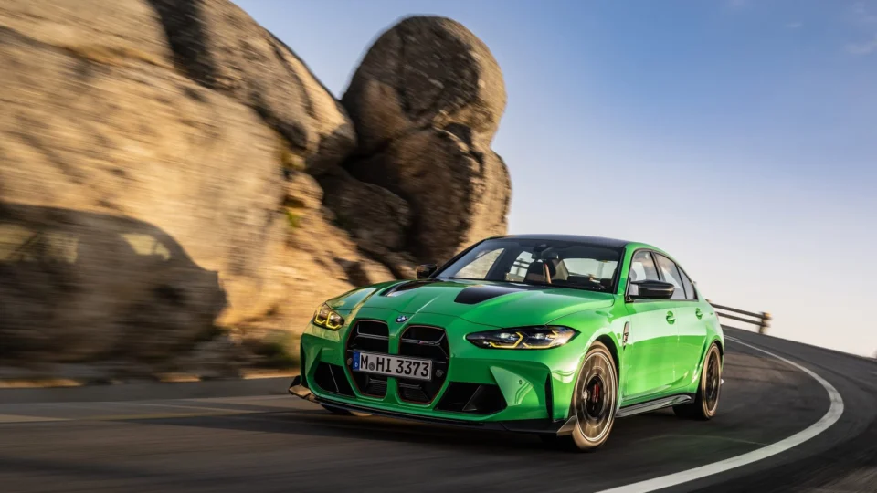 BMW M3 CS chega ao Brasil mais leve, mais potente e em tiragem limitada