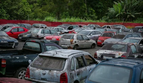 Detran-AM abre período de visitação do segundo leilão de sucatas do ano