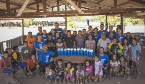 Audi e Litro de Luz entregam soluções de iluminação aos povos da reserva Indígena do baixo Xingu