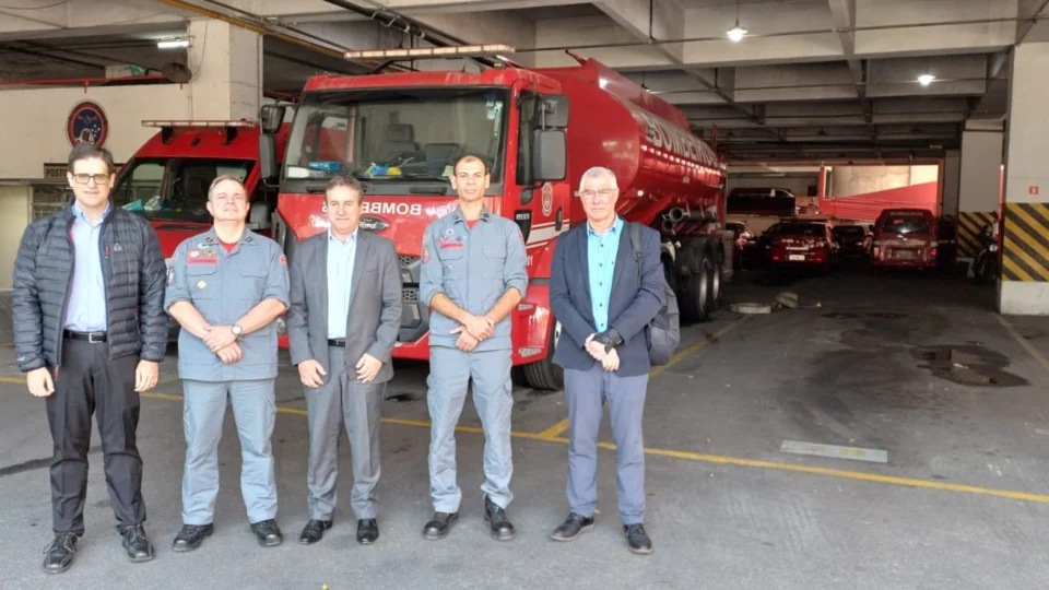 ABVE apresenta proposta de teste simulado de incêndio aos bombeiros de São Paulo