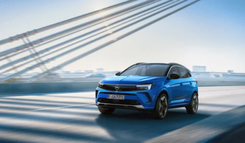 Novo Opel Grandland: ‘design’ marcante, posto de condução digital e tecnologia avançada