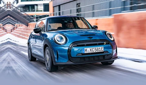 Sucesso na pré-venda, MINI elétrico ganha nova versão para o Brasil