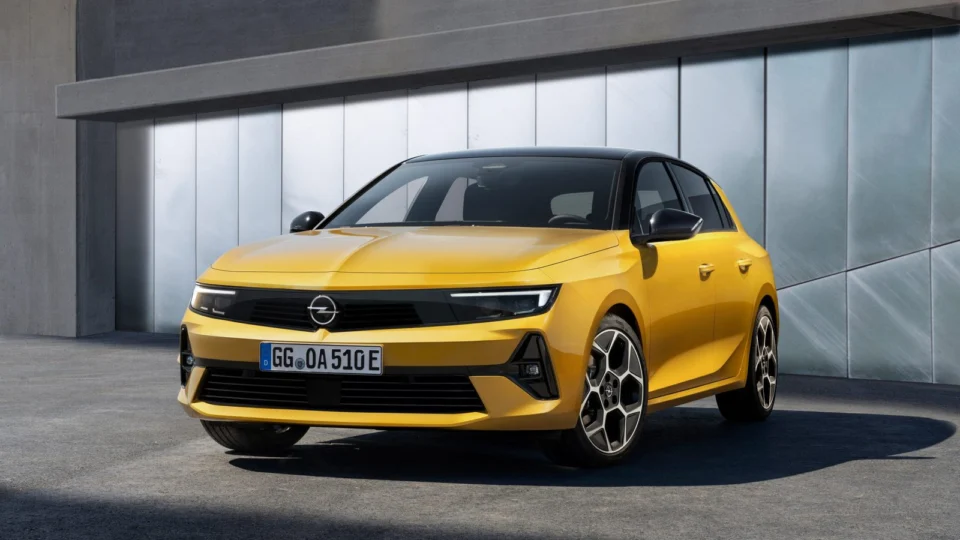 Novo Astra celebra a sua estreia mundial  e ficará disponível para encomenda antes do fim de 2021