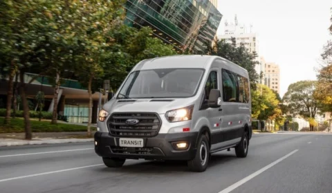 2.0 diesel: Com motor mais potente, nova Ford Transit chega ao Brasil em outubro