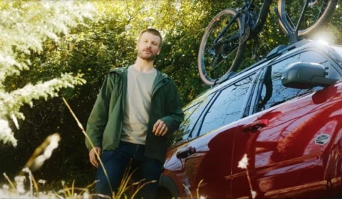 Rodrigo Hilbert sobe a serra com o Bronco Sport para uma trilha de bike
