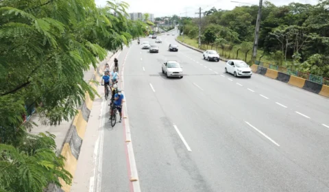 Trânsito é organizado durante a ‘Run up – Desafio Flores’ neste domingo