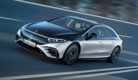 Mercedes-Benz revela o EQS: inteligência elétrica e performance
