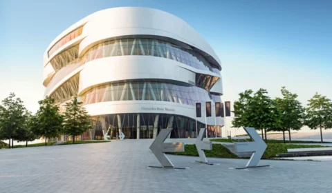Mercedes-Benz Museum oferece experiência digital sem sair de casa