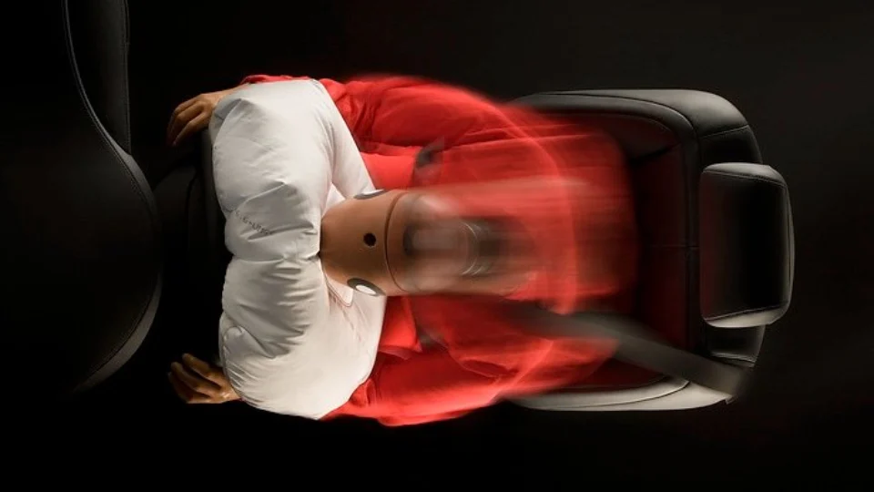 Mercedes-Benz registrava há 50 anos  patente do airbag