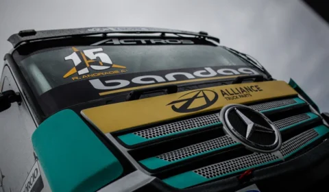 Mercedes-Benz Actros leva sua força e performance de campeão para a estreia da Copa Truck 2022