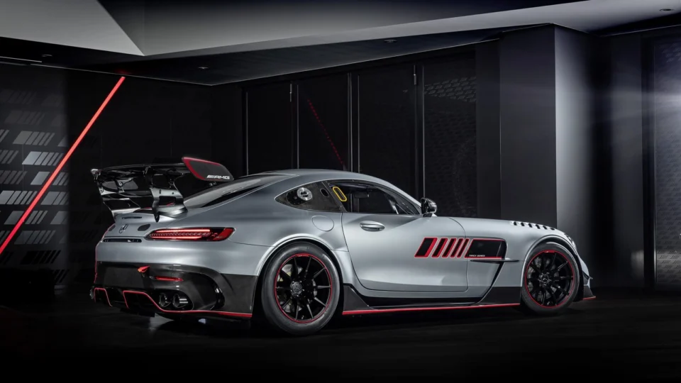 Mercedes apresenta o novo GT Track Series: seu modelo de pista mais potente de todos os tempos