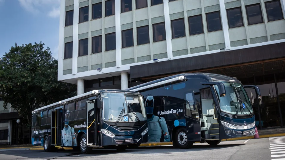 Mercedes-Benz e ONGs parceiras registram mais de 440.000 atendimentos no 1º ano das Unidades Móveis de Saúde e de Vacinação