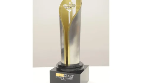 Savana conquista pela segunda vez consecutiva o troféu Diamante no programa StarClass Mercedes-Benz