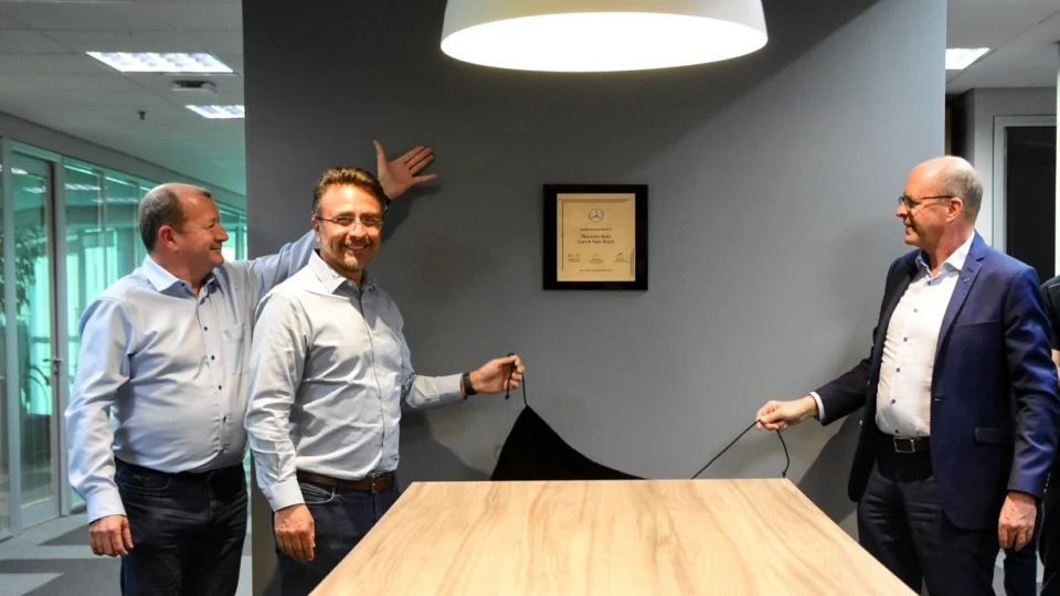 Mercedes-Benz Cars & Vans Brasil inaugura novo escritório em São Paulo