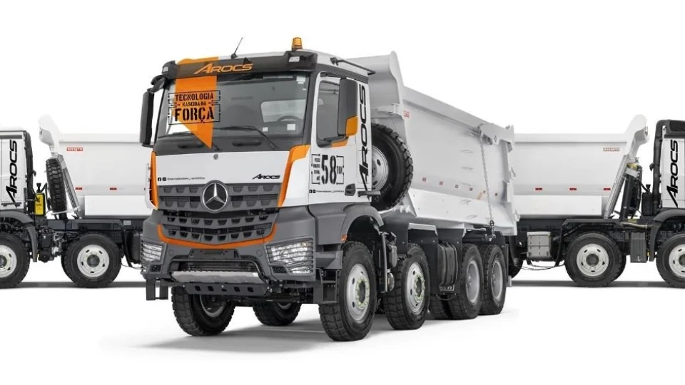 Mercedes-Benz Arocs e atletas dão show de força e resistência em competição