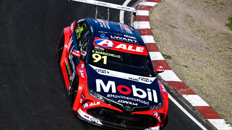 Dudu e Rubinho Barrichello, pilotos da equipe Mobil Full Time Sports, voltam a correr em Cascavel (PR)