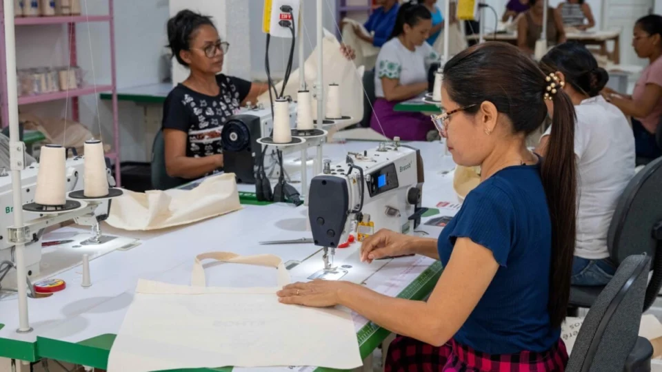 Mercedes-Benz A.G. amplia parceria com objetivo de promover o desenvolvimento sustentável na produção de alumínio na região da floresta Amazônica