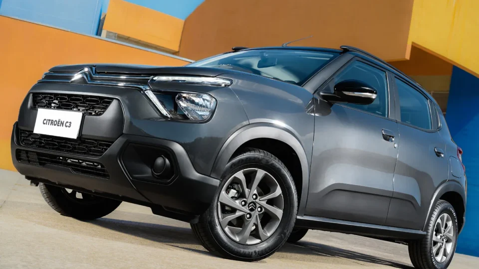 Novo Citroën C3 recebe novos equipamentos na linha 2025