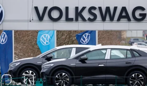Wolkswagen anuncia a suspensão de atividades no Brasil