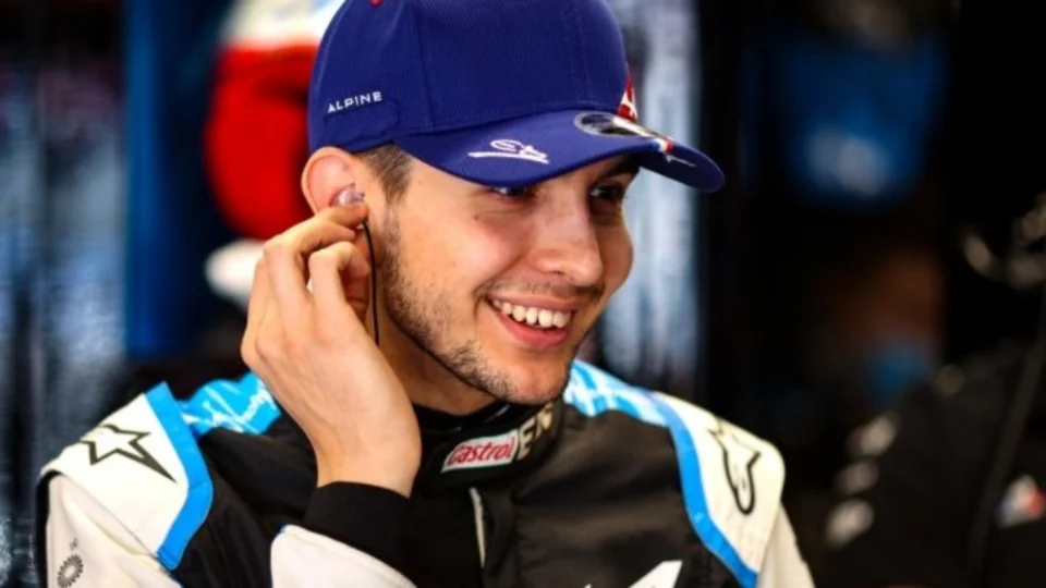 Piloto Esteban Ocon continua na Alpine F1 Team até 2024