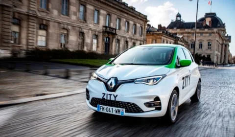 Renault utiliza “mega oficina” para preparar carros compartilhados, que são tendência na Europa