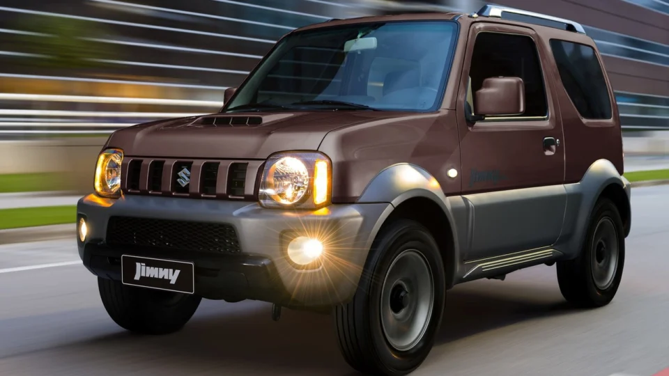 Linhas Jimny 4All e 4Sport 2022 ganham nova cor de carroceria em alusão à prática off road
