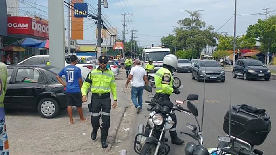 IMMU autua 1.216 veículos por uso irregular de vagas especiais