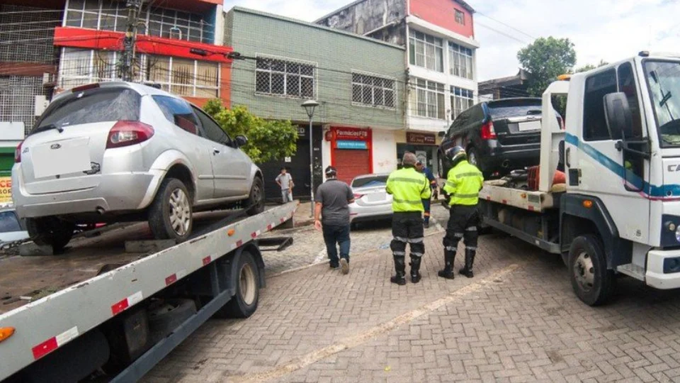 Zona Azul:  IMMU faz operação para ordenar estacionamento no Centro de Manaus