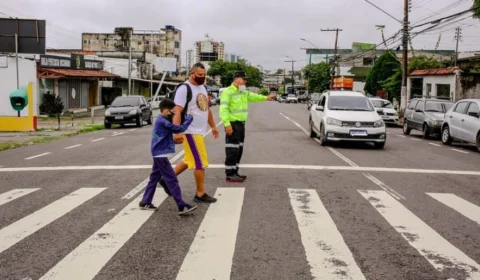 Prefeitura realiza ação do ‘Travessia Segura’ na zona Centro-Oeste