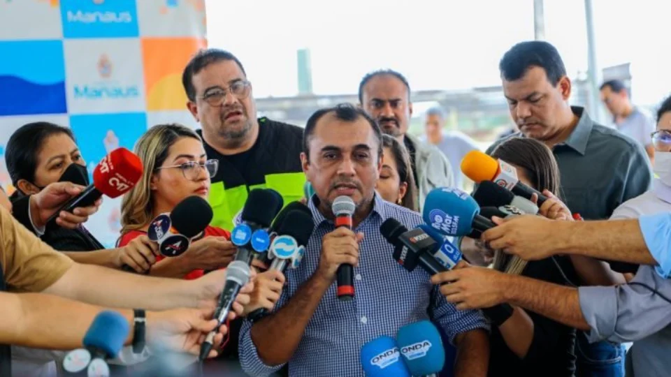 Área onde será construído novo terminal de ônibus recebe visita técnica