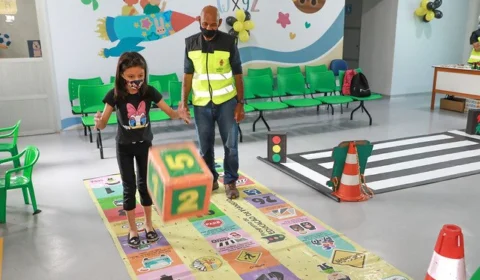 Ação educativa do ‘Maio Amarelo’ é promovida no Caic+ Especialidades