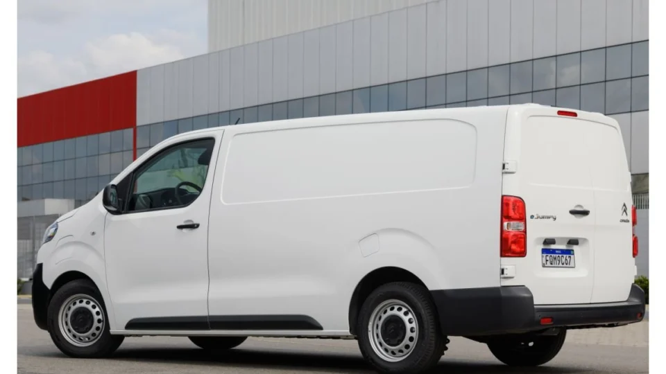 Conheça os motivos que fizeram o Citroën ë-Jumpy integrar a frota elétrica do Mercado Livre