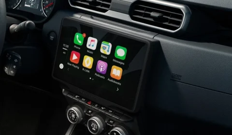 Renault Duster recebe novo sistema multimídia display