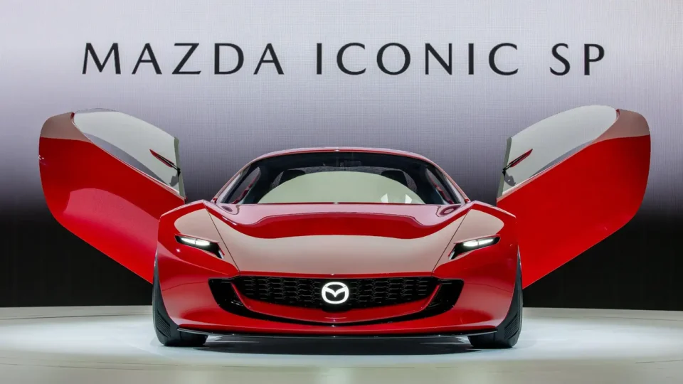 Mazda Iconic SP Concept em toda a sua glória de FD RX-7 