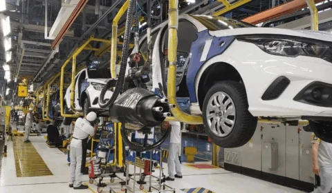 Fabricantes nacionais e importadoras recuperam vendas em março